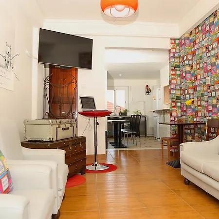 Santos Hostel - Lisboa Vandrarhem *