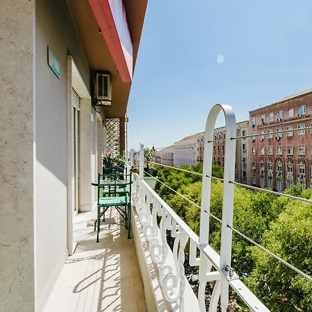 Santos Hostel - Lisboa * Лиссабон