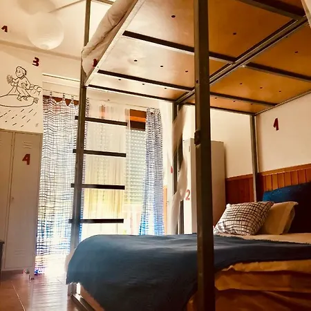 Santos Hostel - Lisboa Лиссабон